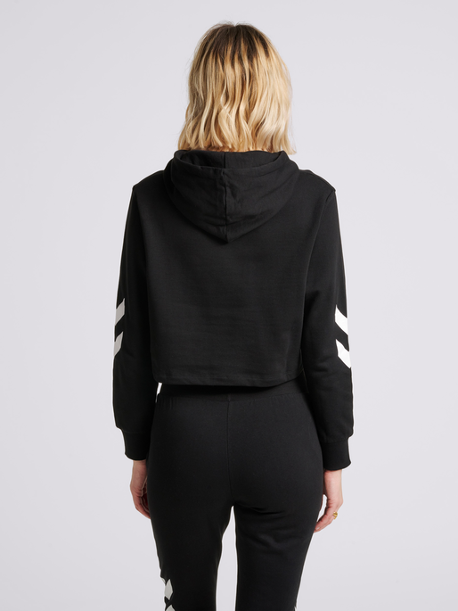 hmlLEGACY WOMAN CROPPED HOODIE, BLACK, model