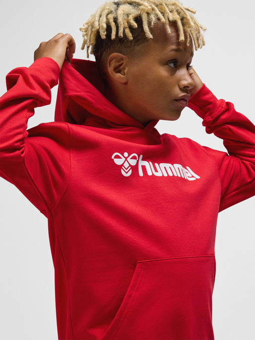 hmlGO 2.0 LOGO HOODIE KIDS, TRUE RED, model