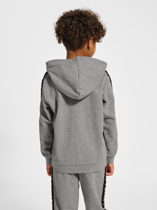 hmlJR DANCE HOODIE, GREY MELANGE, model