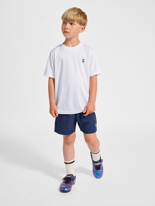 hmlJR PULSE TRAINING T-SHIRT, WHITE, model