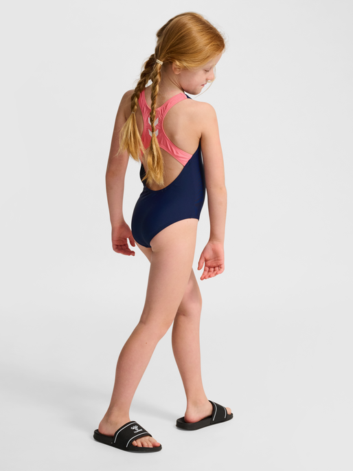 hmlCRAWLY SWIMSUIT, NAVY BLAZER, model