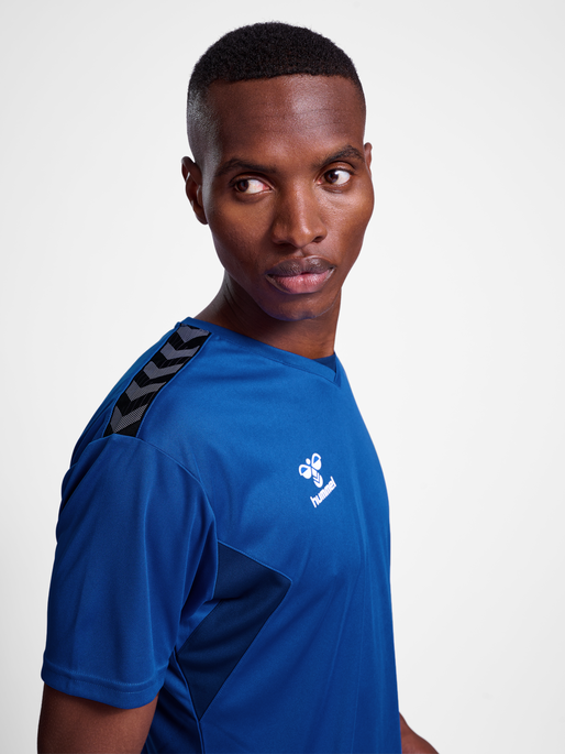 hmlAUTHENTIC PL JERSEY S/S, TRUE BLUE, model