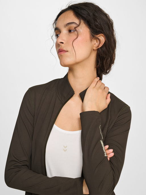 hmlPULSE W ZIP SHIRT L/S, DELICIOSO, model