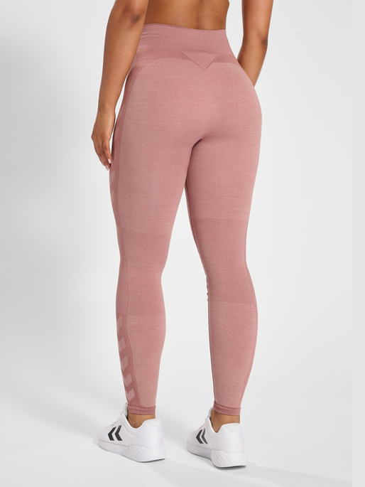 hmlCLEA SEAMLESS MID WAIST TIGHTS, WOODROSE/ROSE TAUPE MELANGE, model