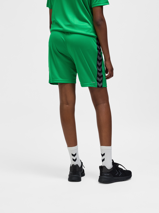 hmlAUTHENTIC PL SHORTS KIDS, JELLY BEAN, model