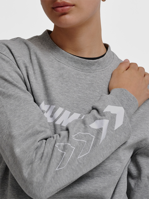 hmlELEMENTAL SWEATSHIRT, GREY MELANGE, model
