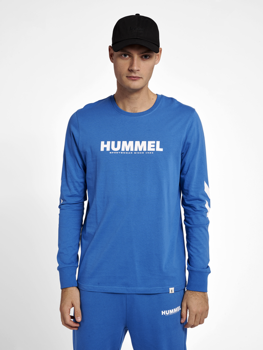 hmlLEGACY T-SHIRT L/S, 7042, model
