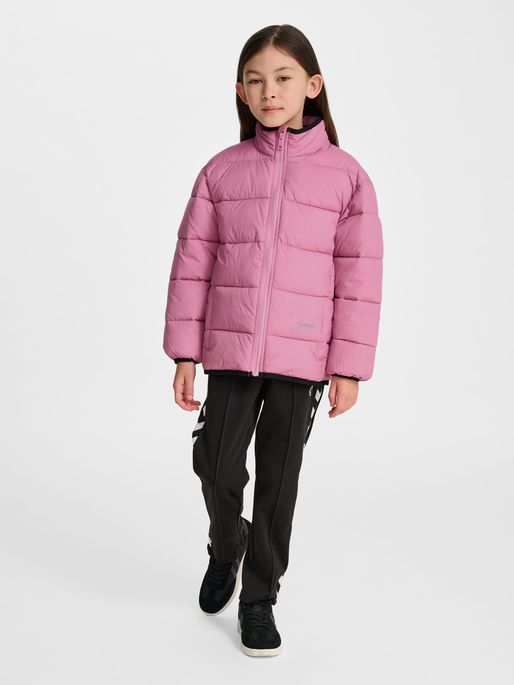 hmlJR LIGHTWEIGHT PUFFER JACKET, POLIGNAC, model