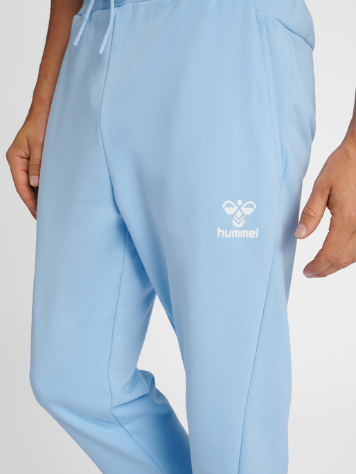 hmlISAM 2.0 REGULAR PANTS, 7165, model
