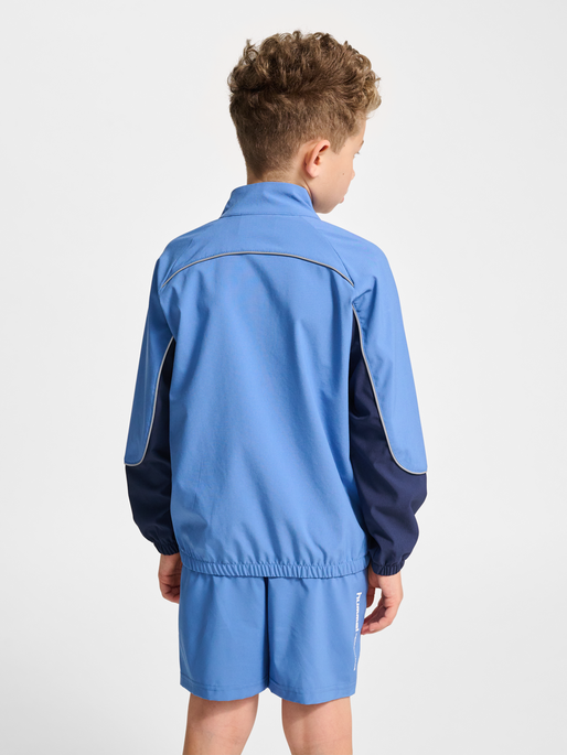 hmlJR WOVEN ZIP JACKET, RIVERSIDE, model