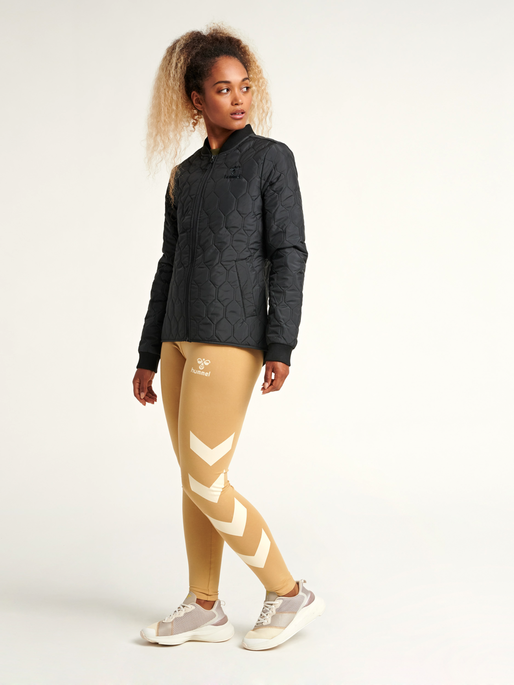 hmlSADIE JACKET, 2001, model