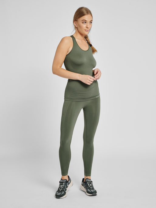 hmlTIF SEAMLESS TOP, THYME, model