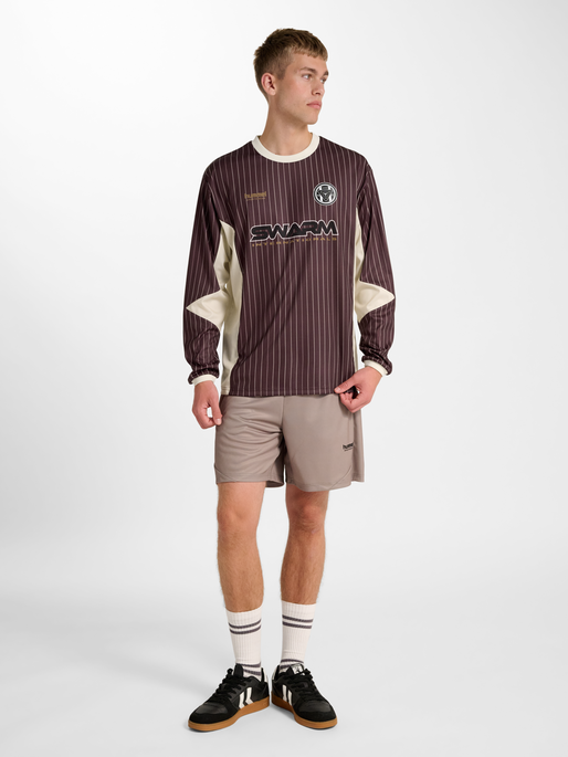 hmlLOOSE JERSEY LS STRIPE TOPSCORER, VINEYARD WINE, model