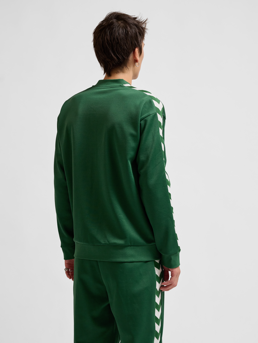 hmlARCHIVE REGULAR POLY ZIP JACKET, EDEN, model