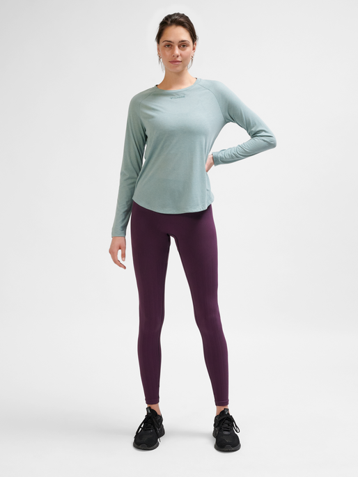 hmlMT VANJA T-SHIRT L/S, CHINOIS GREEN, model