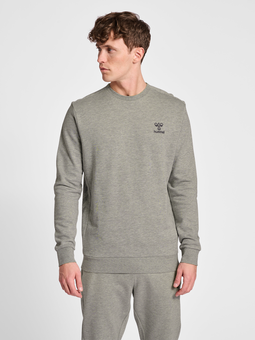 hmlOFFGRID SWEATSHIRT, GREY MELANGE/FORGED IRON, model