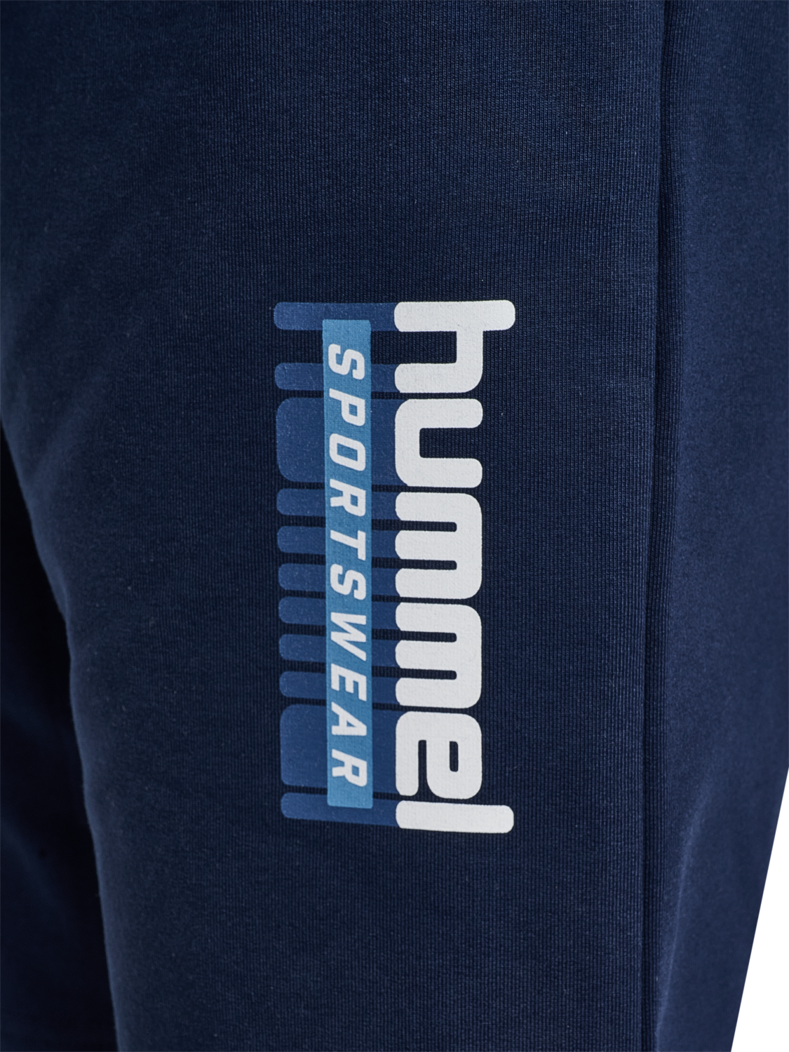 hmlTUKAS SHORTS, BLACK IRIS/BLACK IRIS, packshot