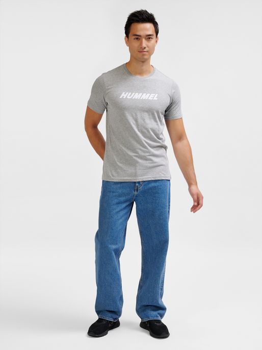 hmlELEMENTAL LOGO COTTON TEE, GREY MELANGE, model