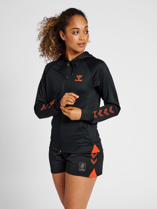 hmlGG12 ACTION ZIP HOODIE WOMAN, 2953, model