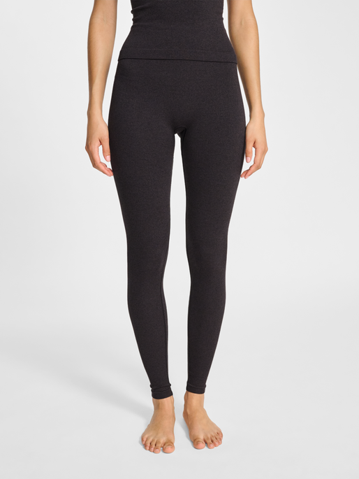 hmlYOGA SEAMLESS RIB MW TIGHTS, BLACK MELANGE, model