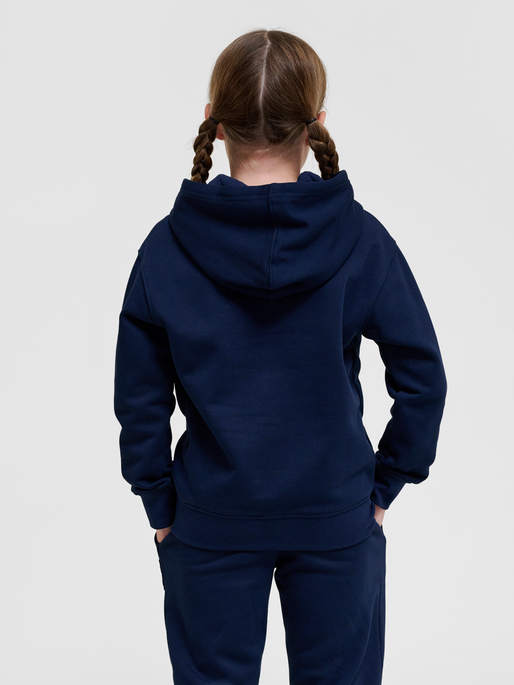 hmlCLEAN HOODIE, BLACK IRIS, model