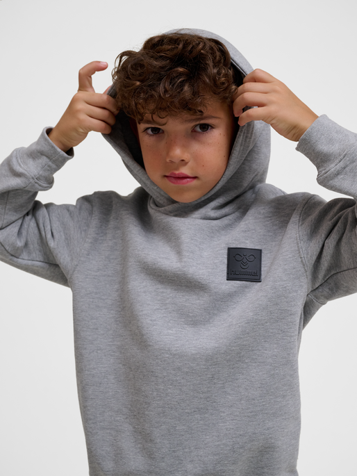 hmlCLEAN HOODIE, GREY MELANGE, model