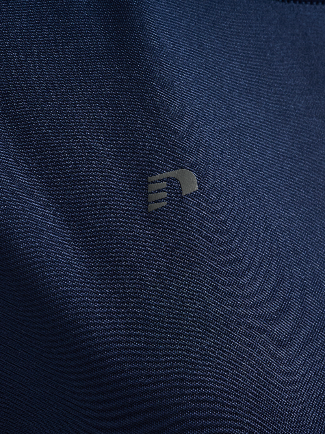 nwlBEAT W T-SHIRT, BLACK IRIS, packshot