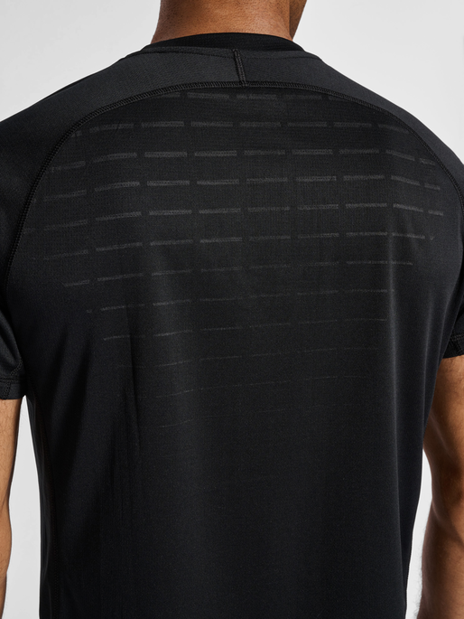 nwlLAKELAND T-SHIRT S/S MEN, BLACK, model