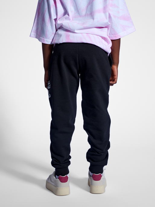 stmPASADENA PANTS, 2001, model